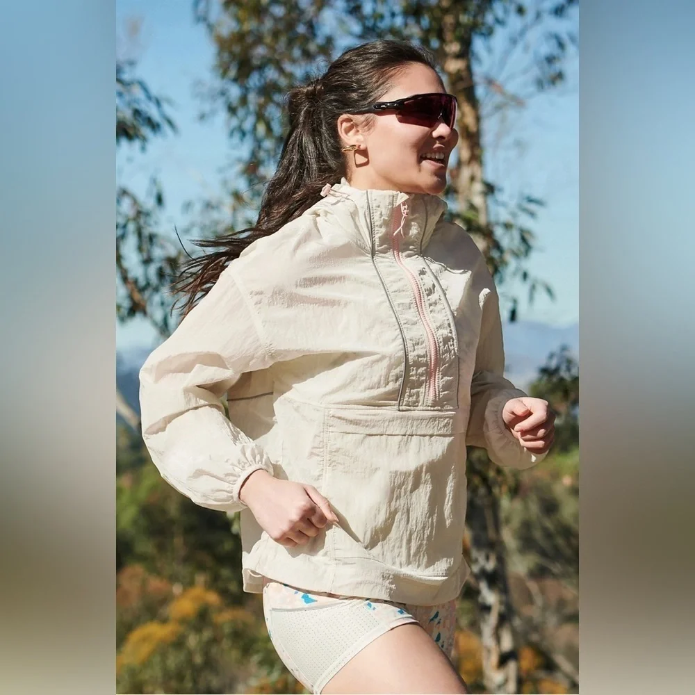 Fabletics Shimmer Hiking Jacket Sz Small